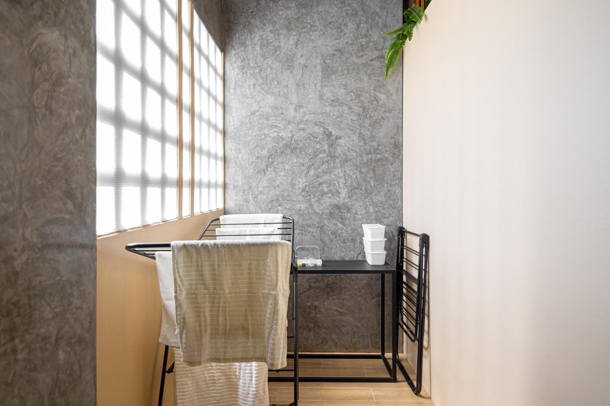 Mitsu Guesthouse Karon Bagian luar foto