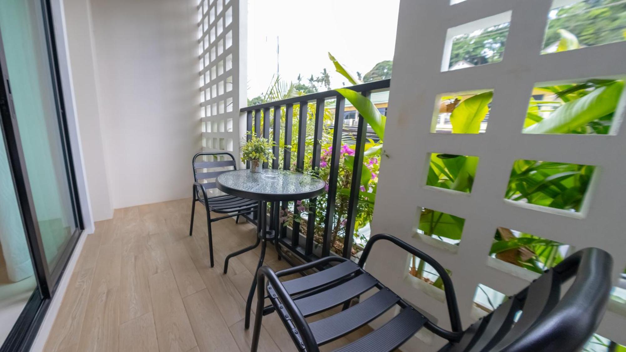 Mitsu Guesthouse Karon Bagian luar foto